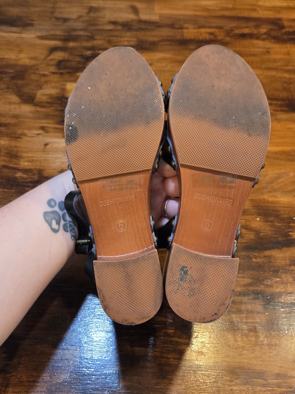 Cushionaire Slate Faux Wooden Heel Sandal, Platform Sandals SZ 6.5 Boho - Picture 7 of 7